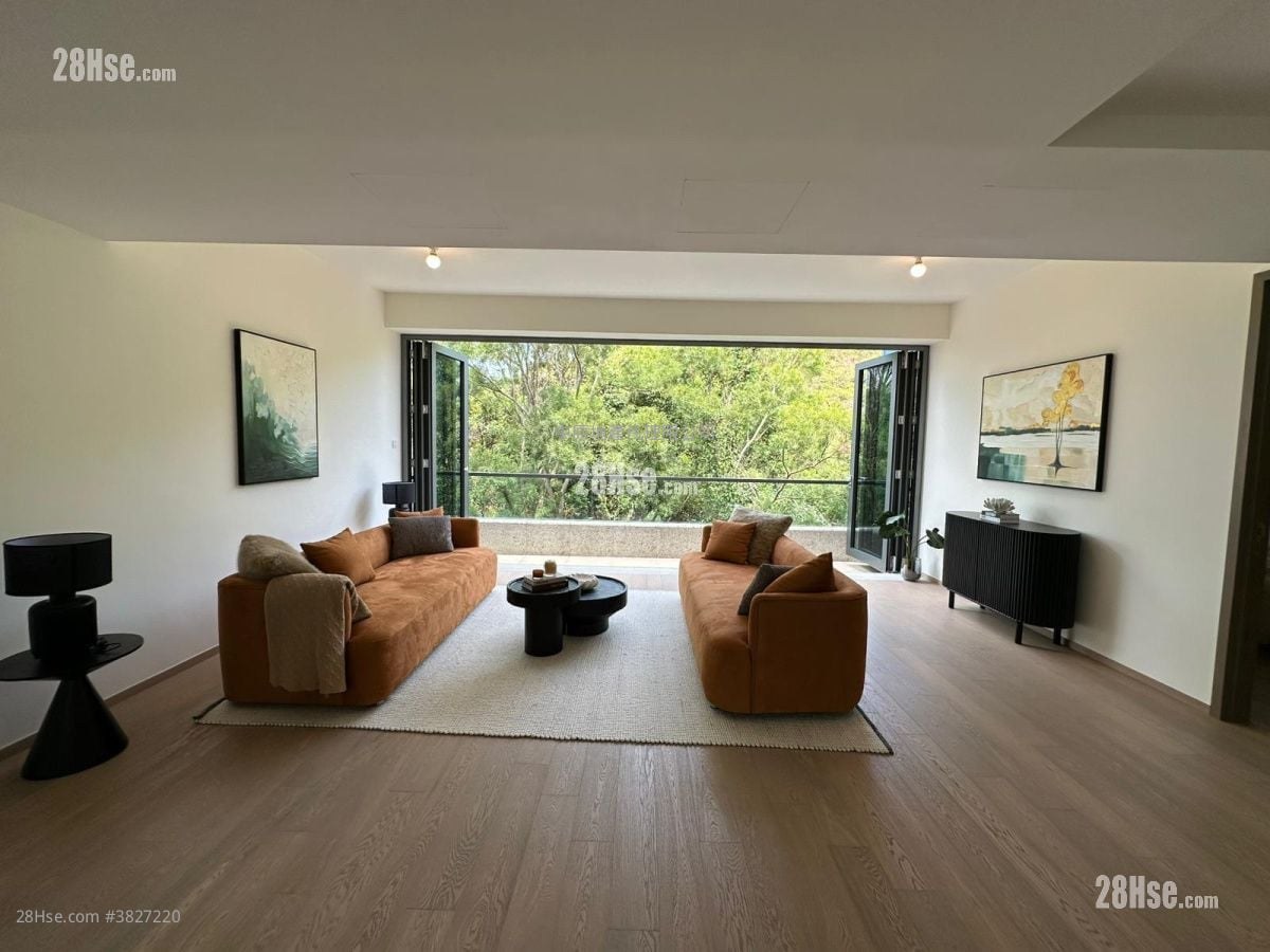 The unique duplex penthouse at Yunfeng offers panoramic mountain and sea views with exceptional priv