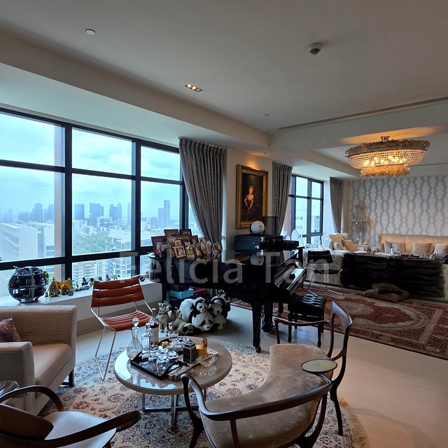 The Ritz-Carlton Residences Singapore, Cairnhill