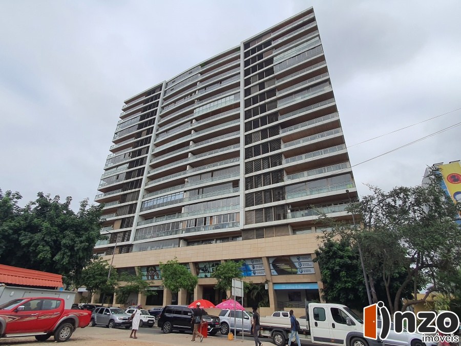 Apartamento T3 em Alvalade