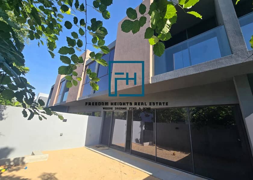 Elegant 3BR Middle Townhouse | All Master Bedrooms | Freehold | Azalea – Masaar