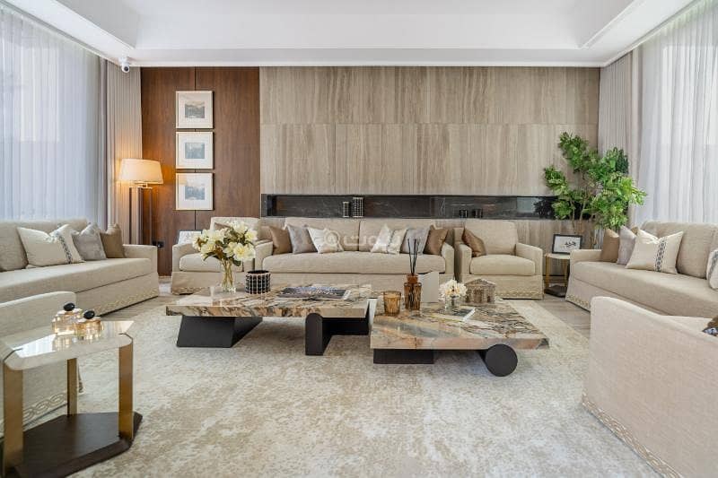 للبيع فلل سكنية بتصميم معماري حديث ومساحات عملية تناسب احتياجات العملاء- حي ملقا العجلان