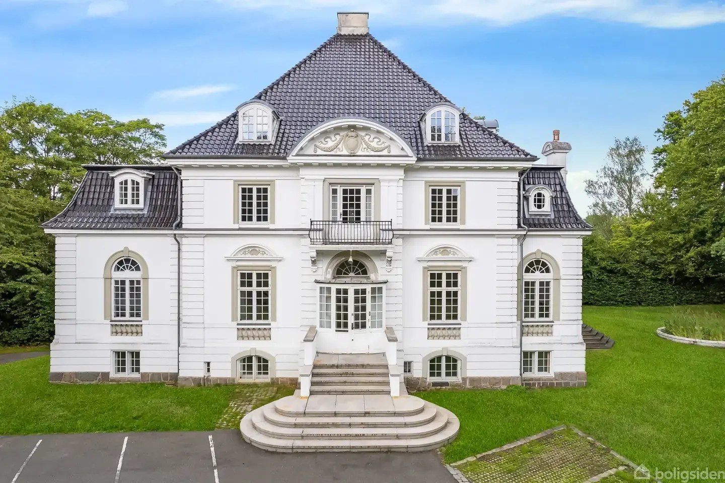 Klampenborgvej 50, 2930 Klampenborg