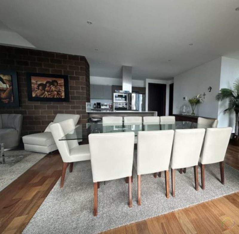 Apartamento en Edificio Laurel zona 15