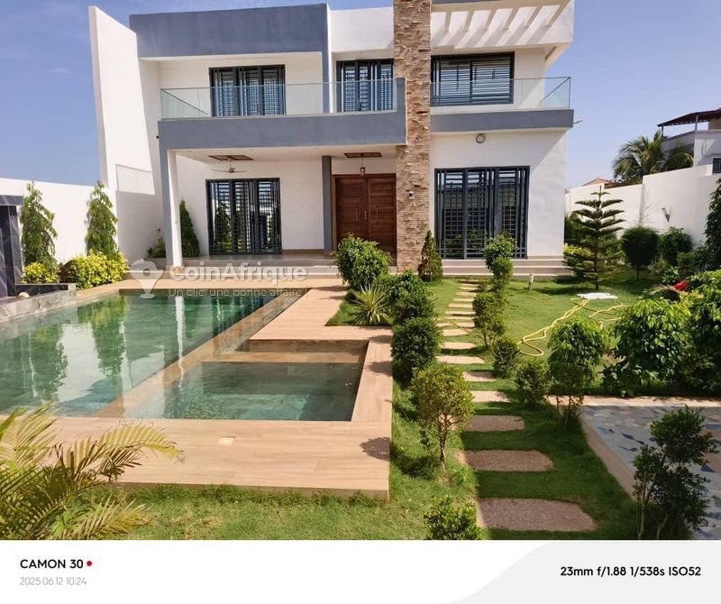 Vente villas 5 pièces - Mbour
