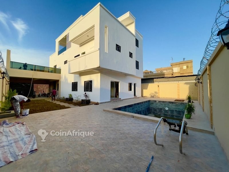 Vente villa triplex a Tokoin cassablanca