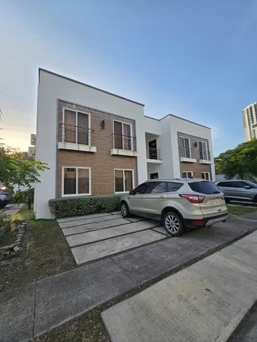 SE VENDE MODERNO APARTAMENTO EN CASA MAYA 2