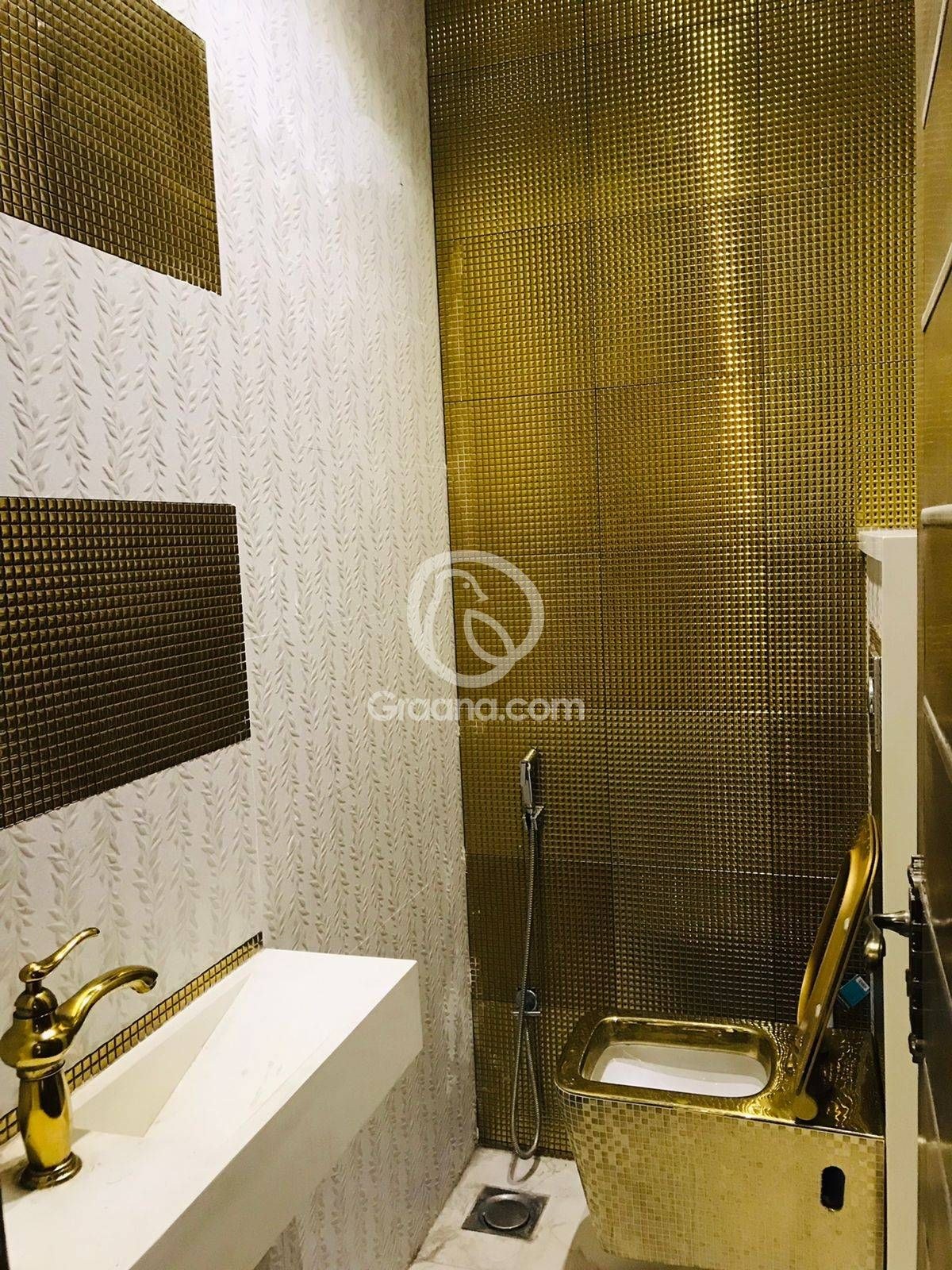 2 Kanal house for sale