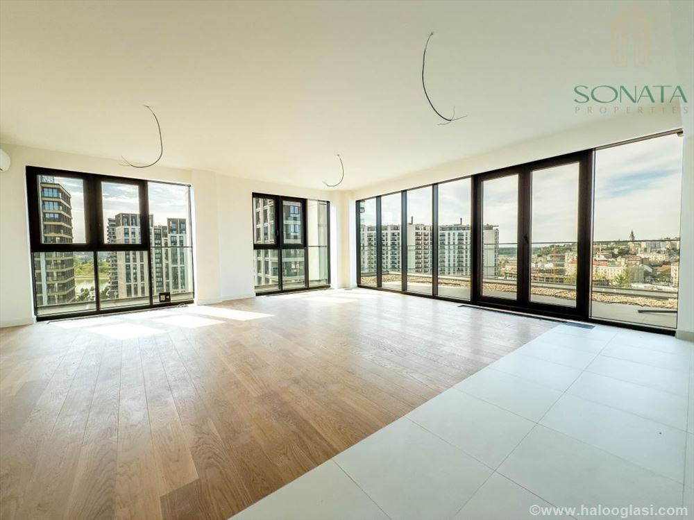 Bw Thalia Penthouse