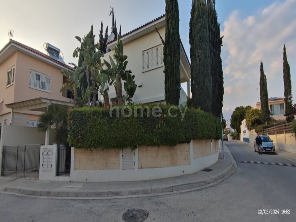 House for sale in Larnaca