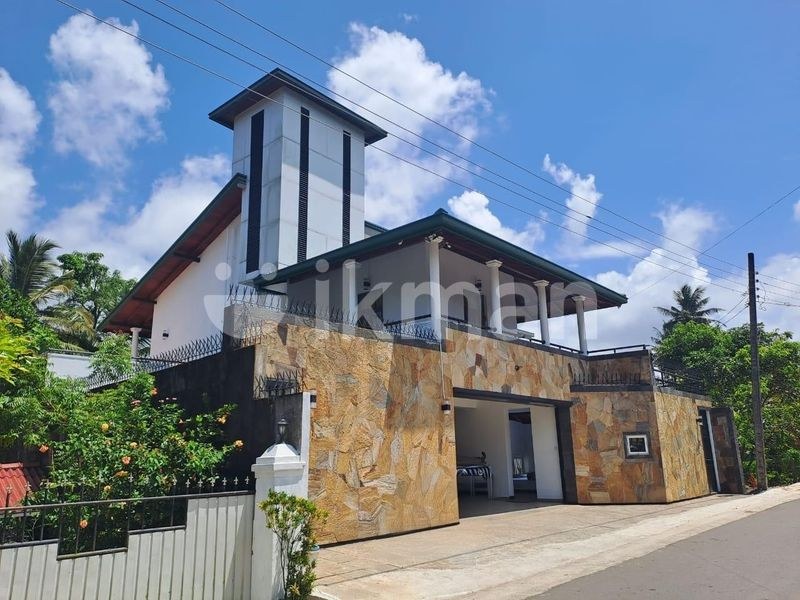 Supar Two Storey House for Sale in Kottawa Matthagoda