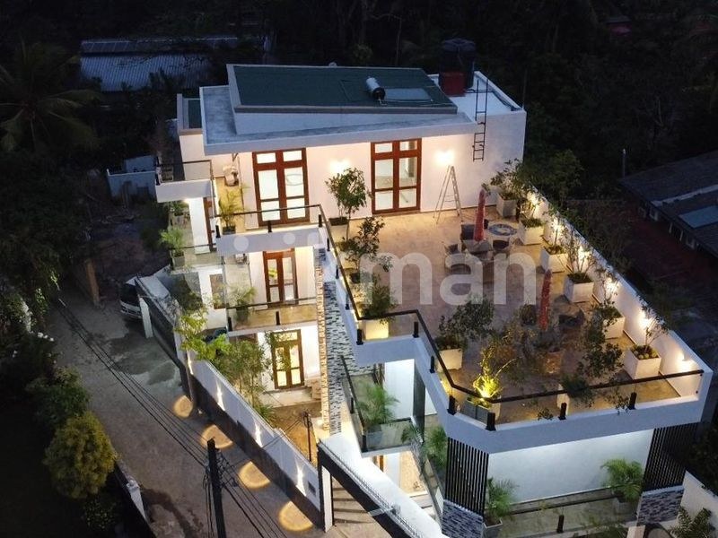 A ARCHITECT DESIGNED THERE STORY LUXURY HOUSE In BATTARAMULLA