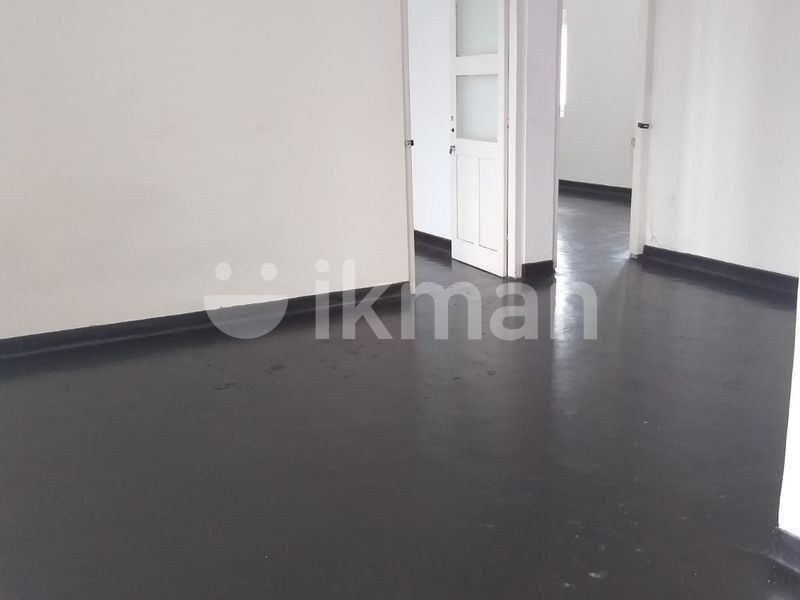Colombo 06 - Bed Room House on 12.70 Perches of Land for Sale