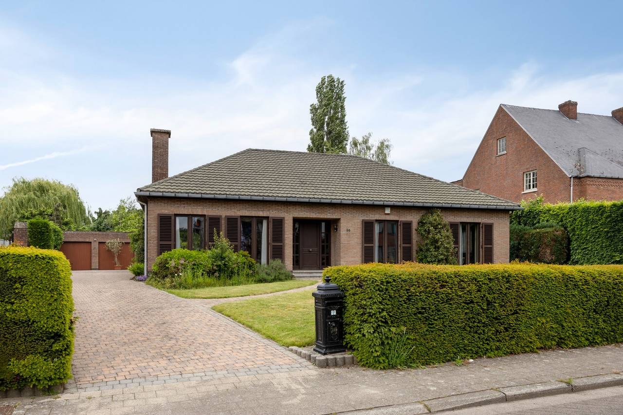 Huis te koop in Zwijndrecht met 5 slaapkamers