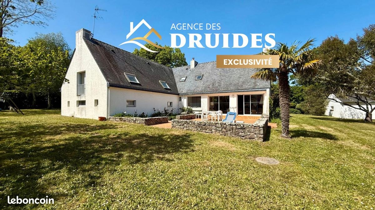 Propriété 7 pièces 243 m²