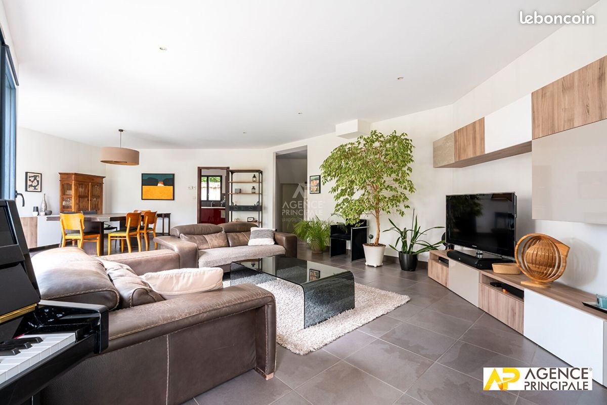 Maison 7 pièces 173 m²