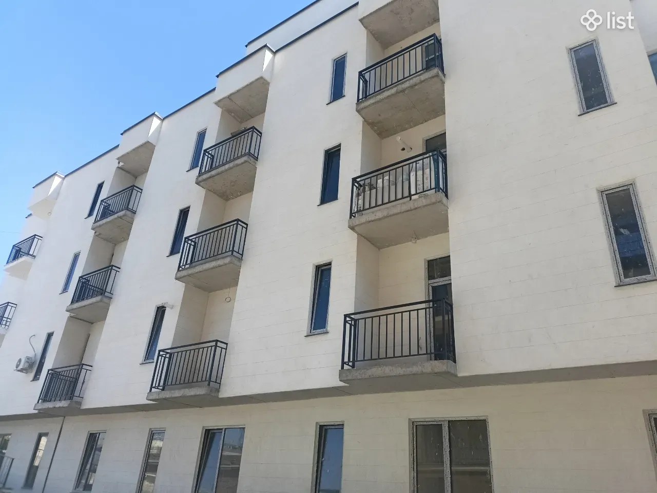 2 room apartment in a new building on Minsk Street in Nor Nork, 42 sq.m., second to last floor