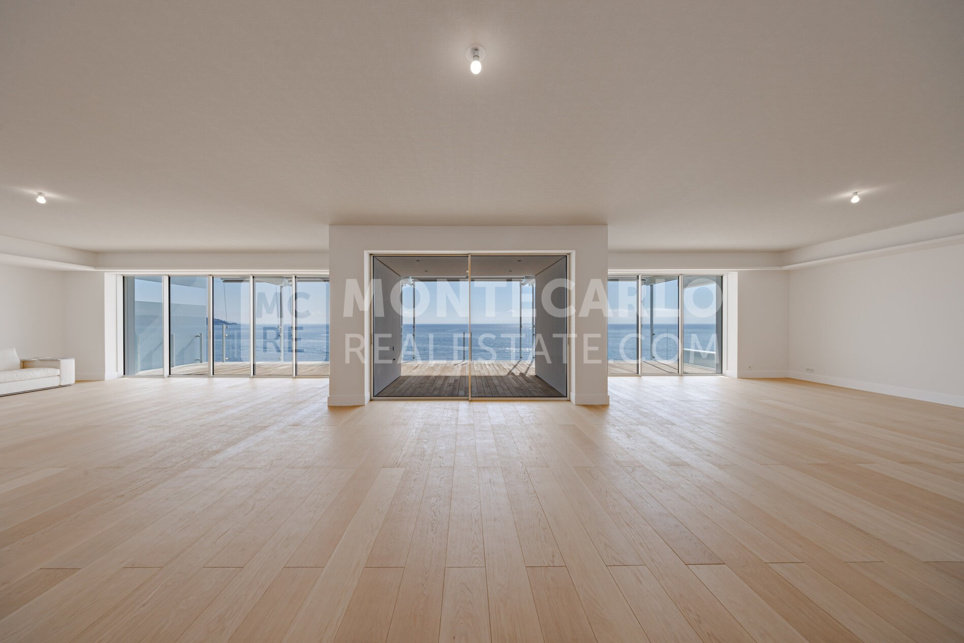 MARETERRA - EXCEPTIONAL APARTMENT WITH PANORAMIC VIEW