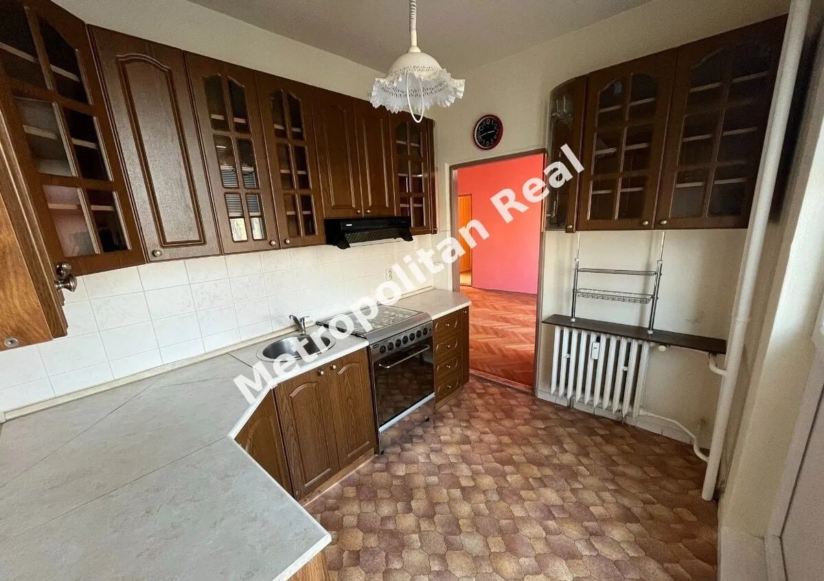 Priestranný 3 izbový byt s balkónom a loggiou v najžiadanejšej časti Ružinova