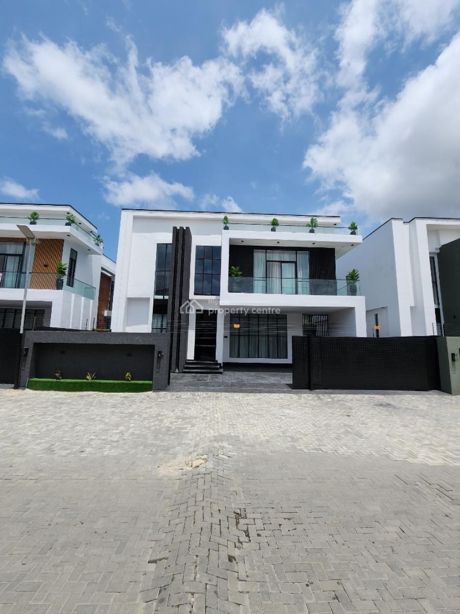 Luxury 5 Bedroom Fully Detached Duplex With Bq & Pool