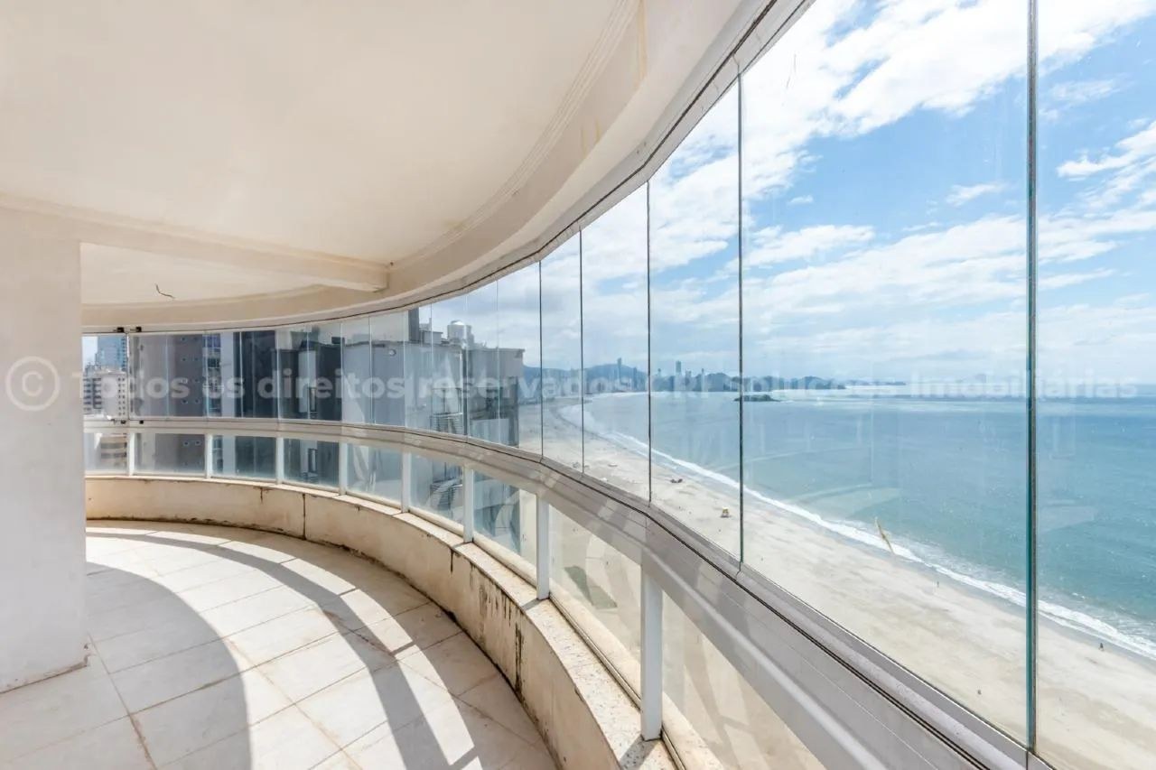 Apartamento Vista Mar com 04 quartos no Edifício Princess na Barra Sul em Balneário Cambor