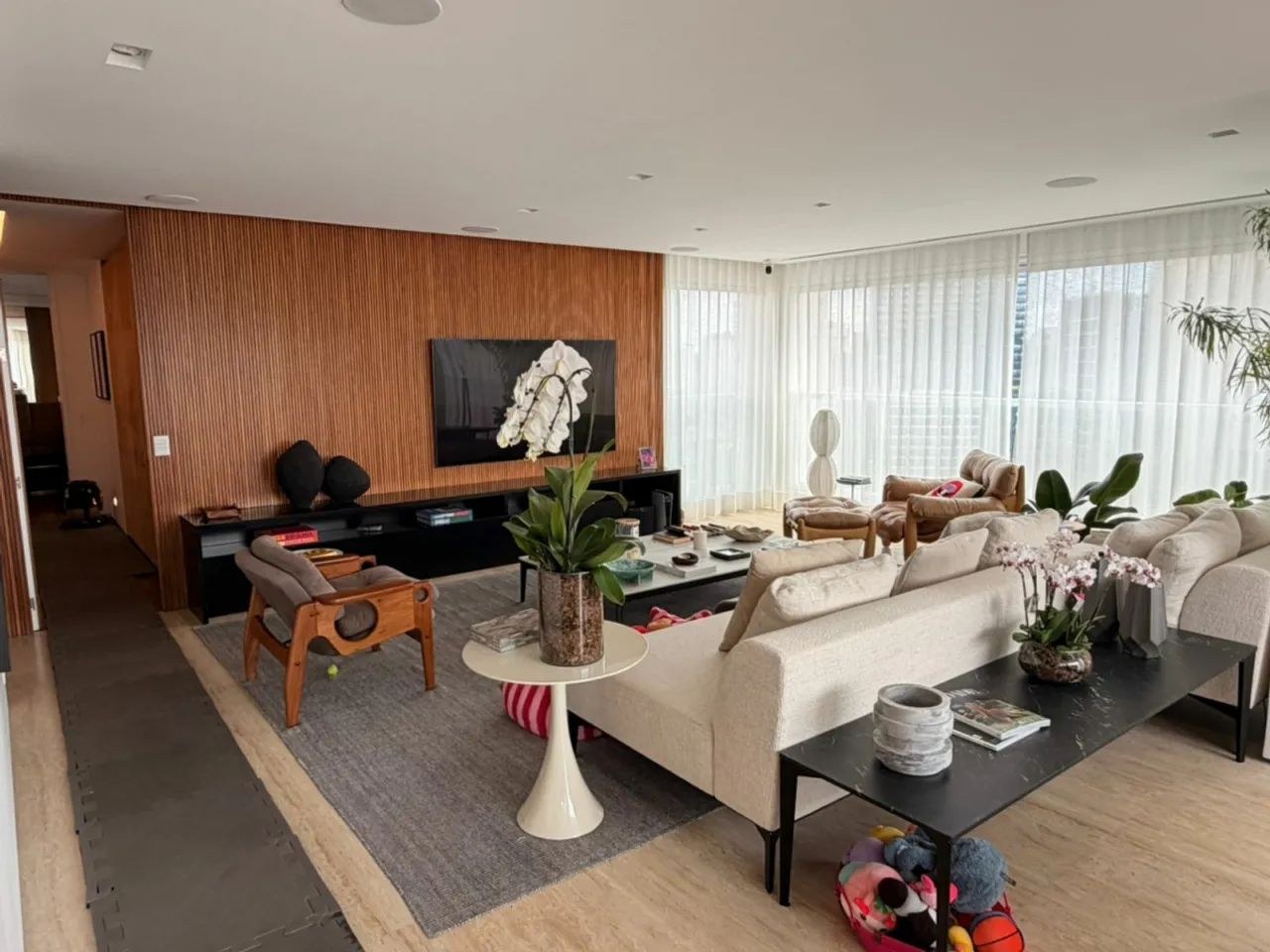 Apartamento para venda em Vila Olímpia com 2 quartos, sendo 2 suítes, 152m²