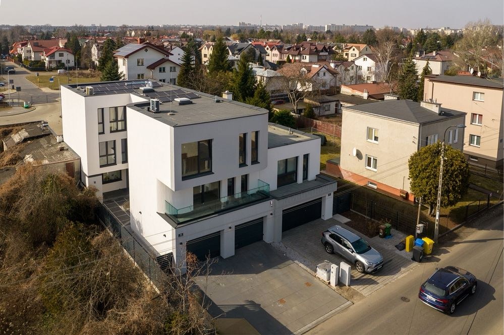 155 m² 5 pokoi – METRO niska zabudowa Garaż w cenie