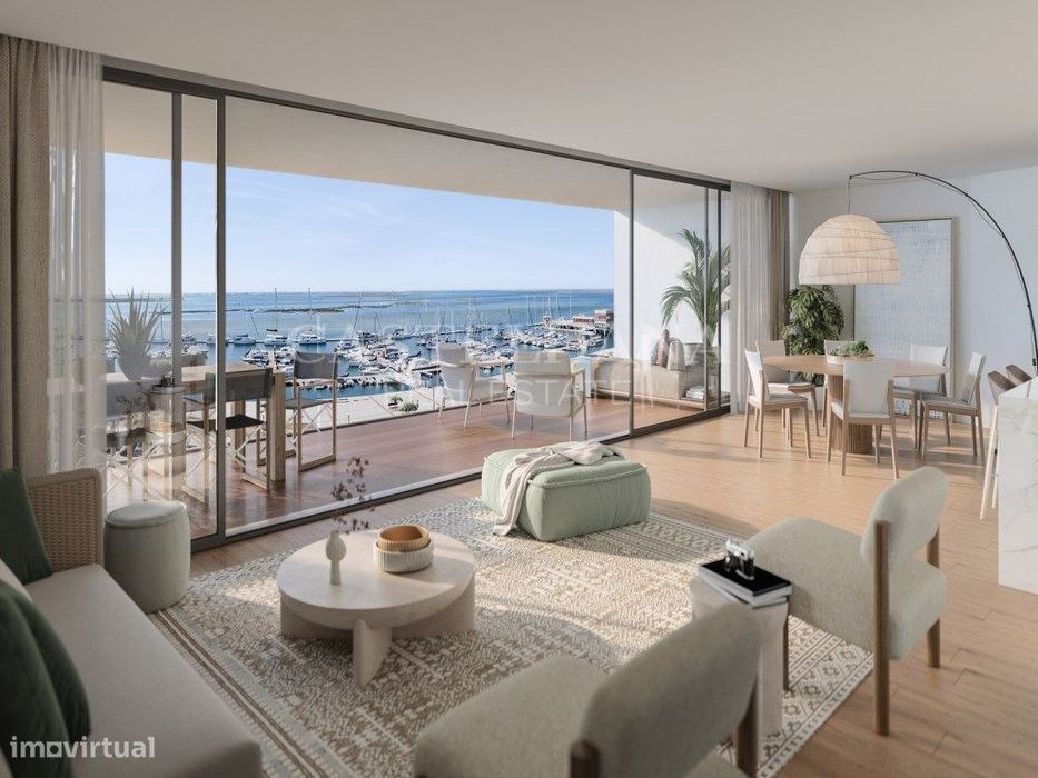 Apartamento T2 com varanda em novo empreendimento na Marina de Olhão