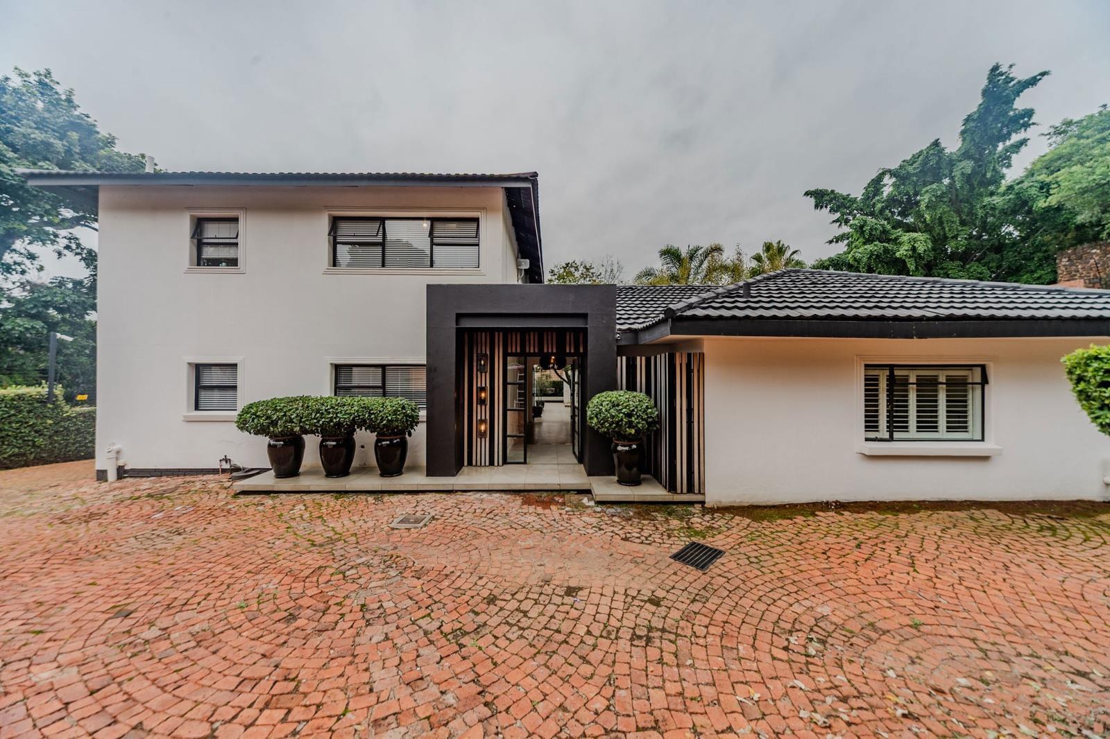 5 Bedroom House in Waterkloof