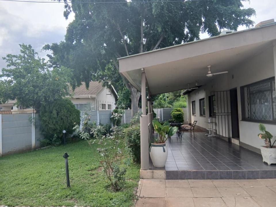 5 Bedroom House for Sale in Extension 11