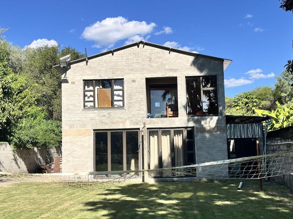 4 Bedroom House for Sale in Maun Central