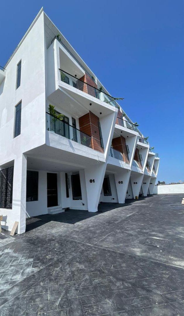 4 Bedroom House for Sale in Lekki