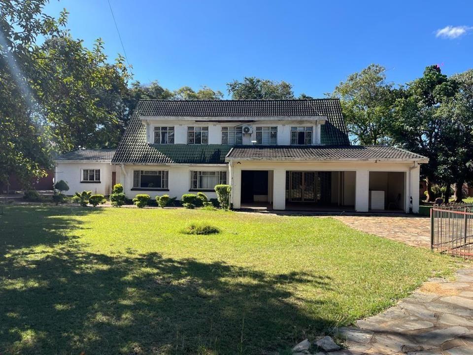 5 Bedroom House for Sale in Woodlands