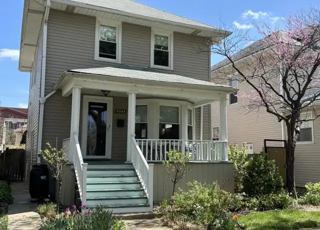 2131 W Dickens Ave