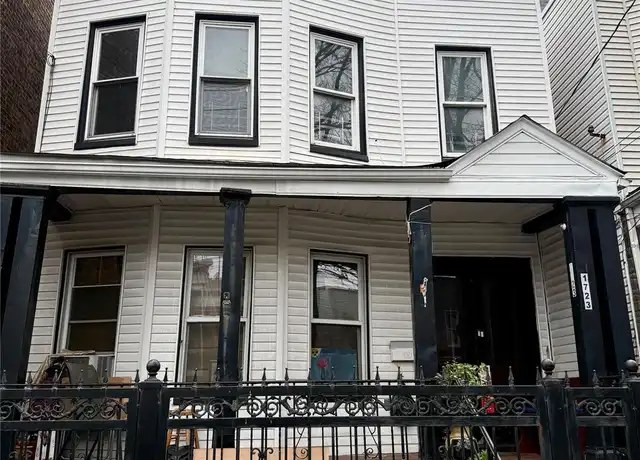 189 Bay 10th St