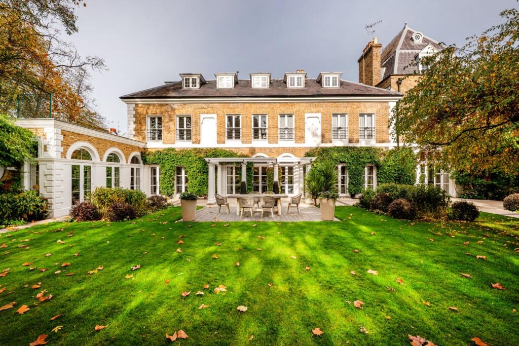 10 bedroom house for sale in Hurlingham Lodge, SW6
