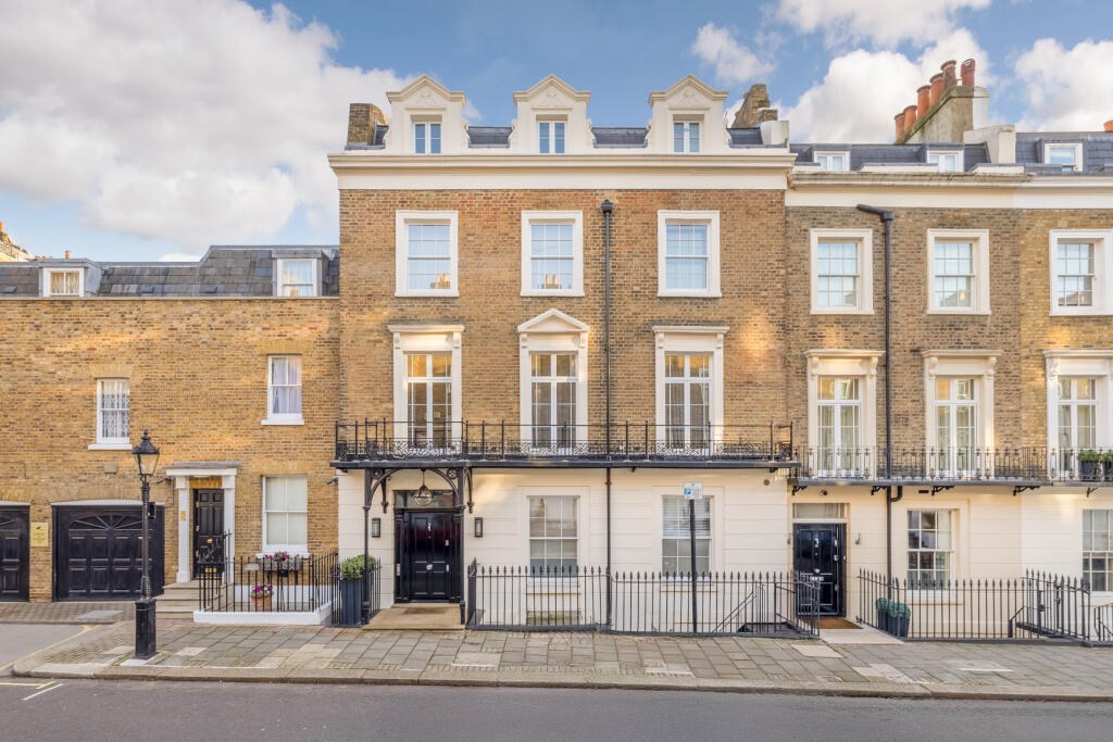 6 bedroom house for sale in Trevor place, London, London, SW7