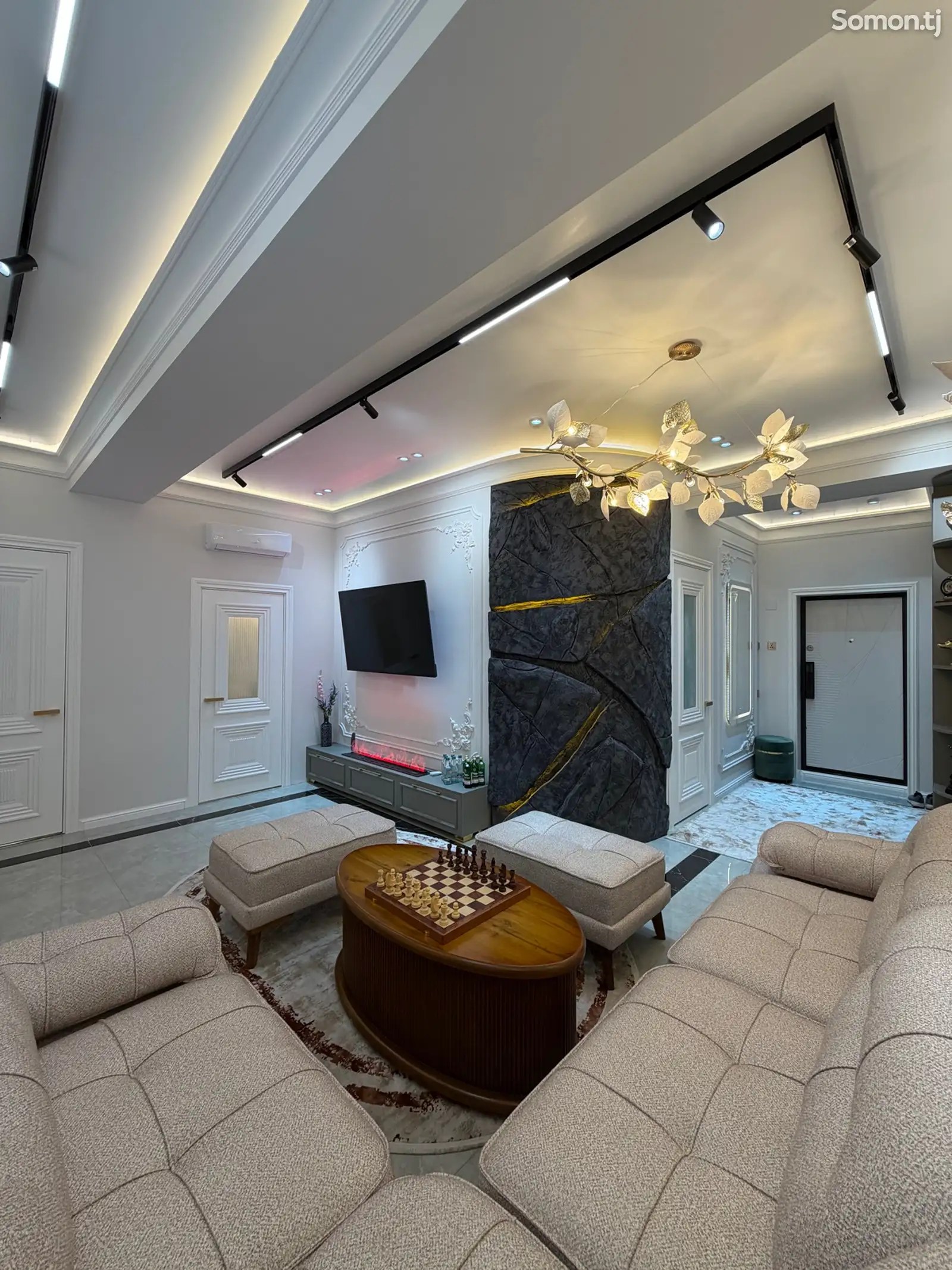 3-комн. квартира, 8 этаж, 102 м², Роддоми1