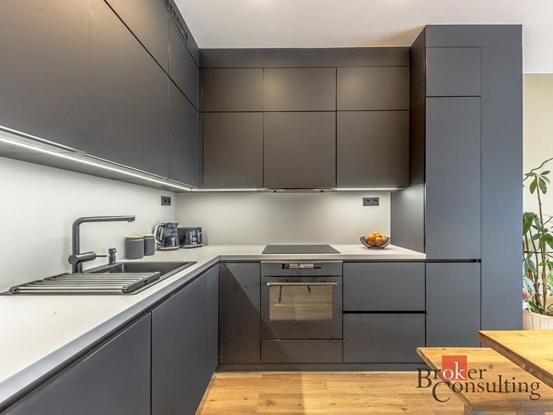 For sale family house 122 m², property 325 m²