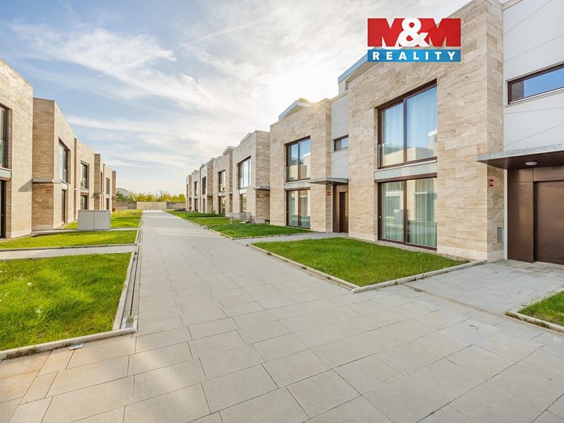 For sale family house 279 m², property 221 m²