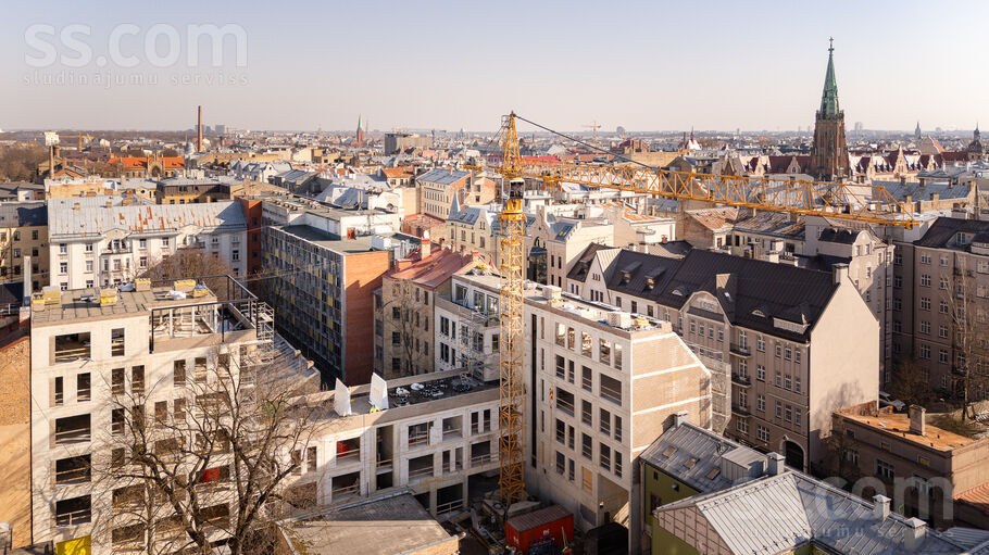 Penthouse dzīvoklis – vienā no retajām jaunbūvēm Rīgas vēstu