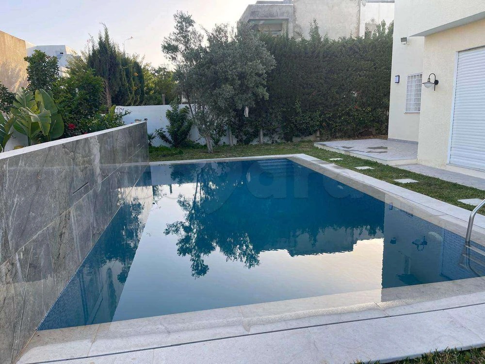 A vendre à HAMMAMET NORD côté la BADIRA